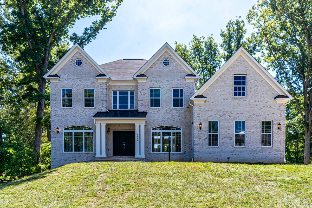 Georgetown: Semi-Custom 2 Story House Plans