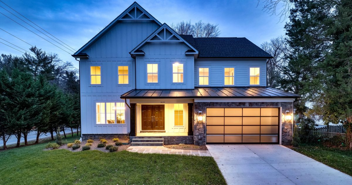 Nottingham: Semi-Custom 2 Story House Plan